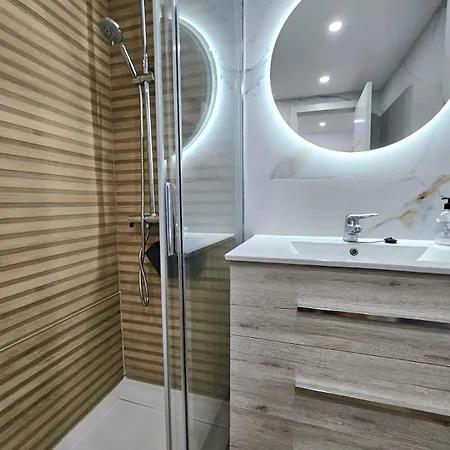 Apartment Paradise *